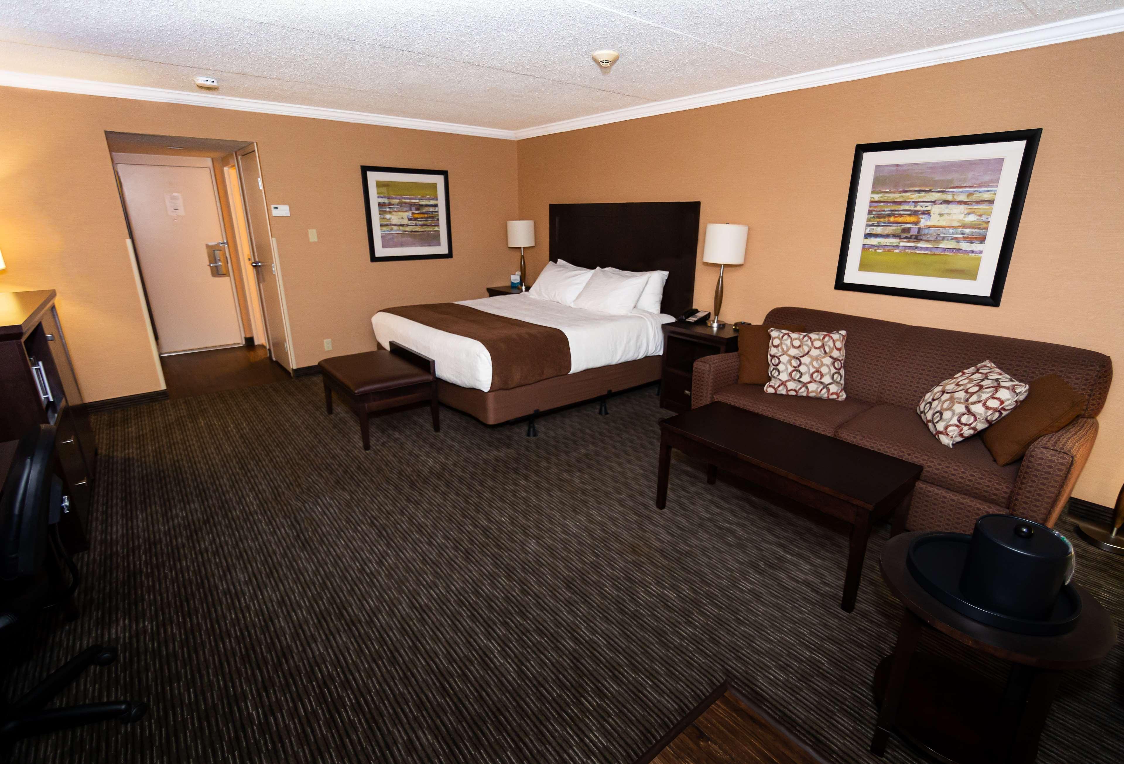 Best Western Plus Dryden Hotel And Conference Centre Exterior photo