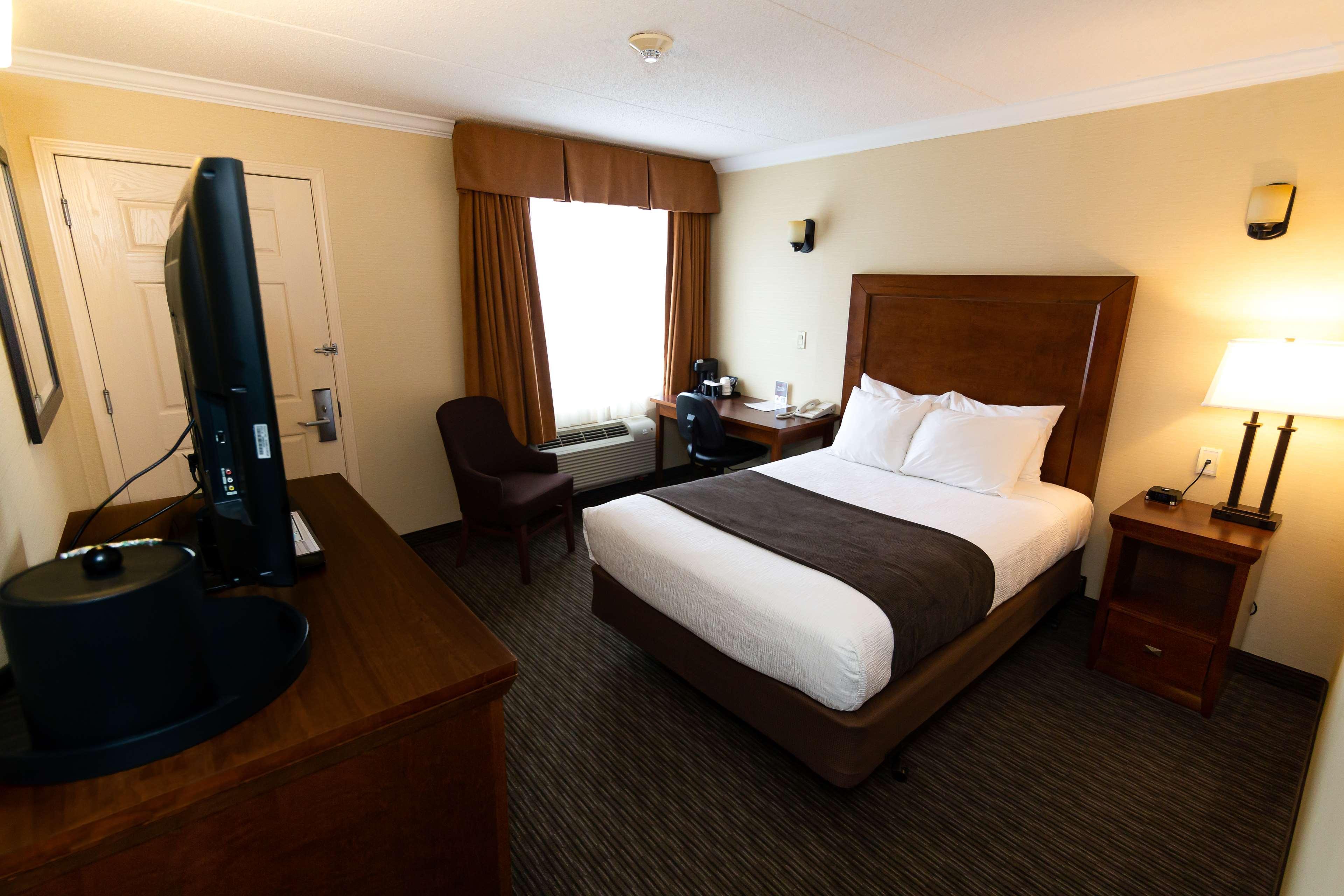Best Western Plus Dryden Hotel And Conference Centre Exterior photo