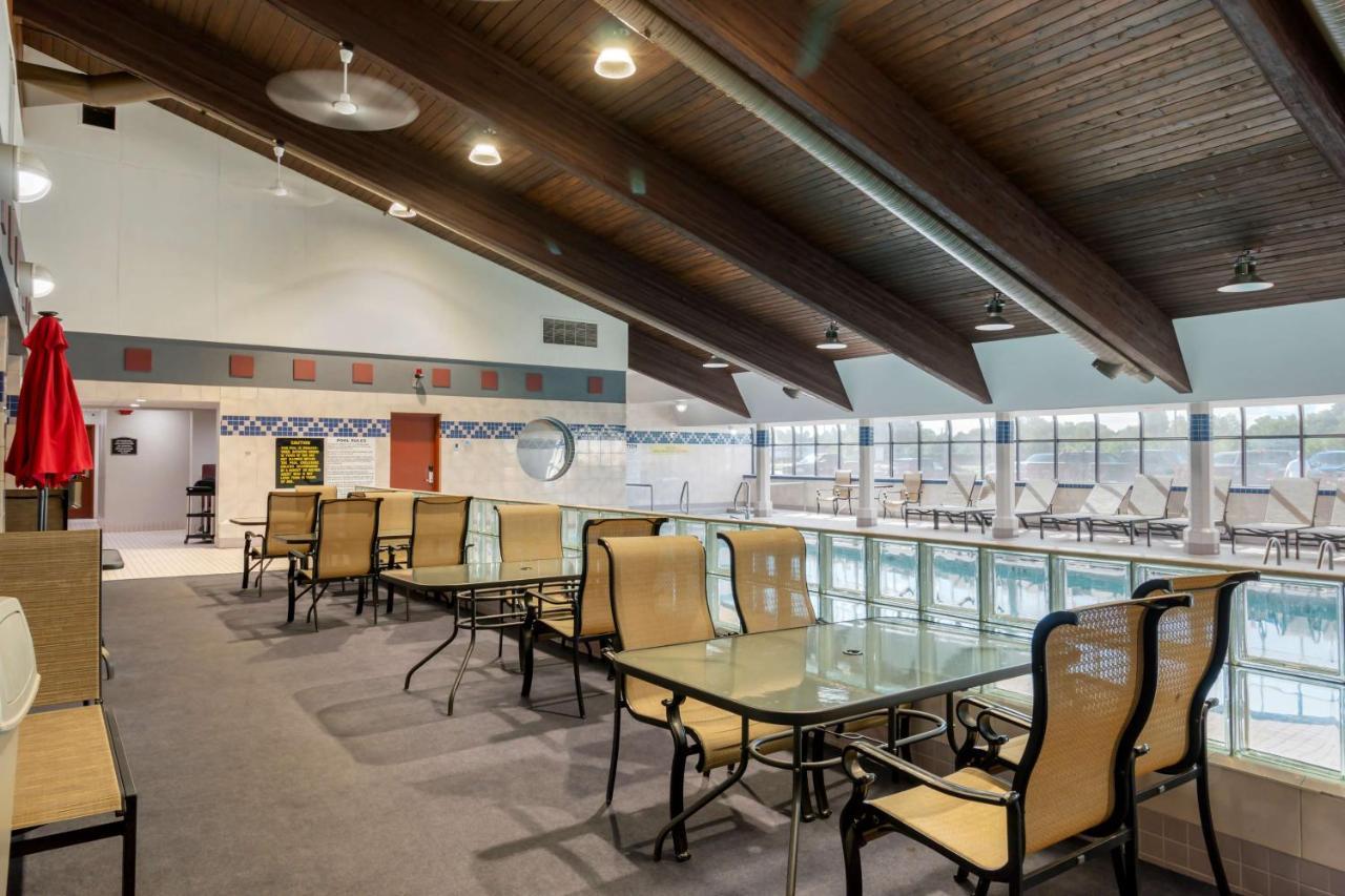 Best Western Plus Dryden Hotel And Conference Centre Exterior photo
